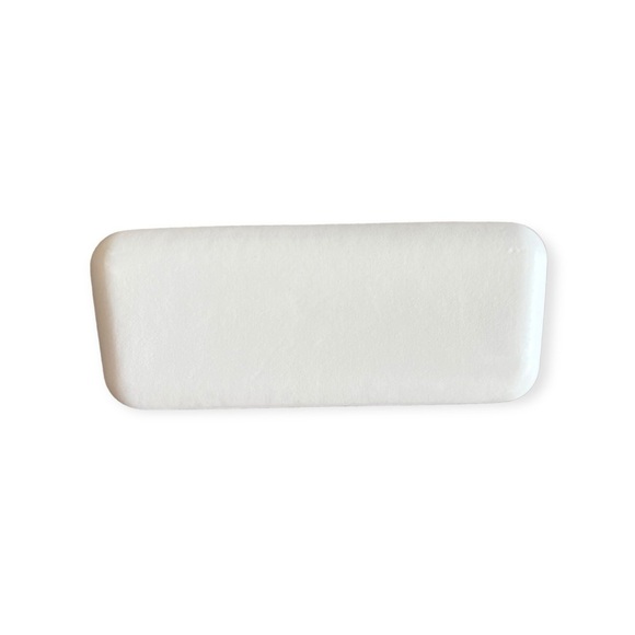 Calvin Klein white case hard eyeglasses case - Picture 2 of 5